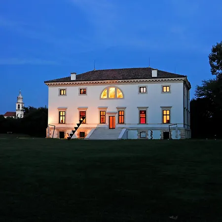 La Barchessa Di Pisani Hotel 4*